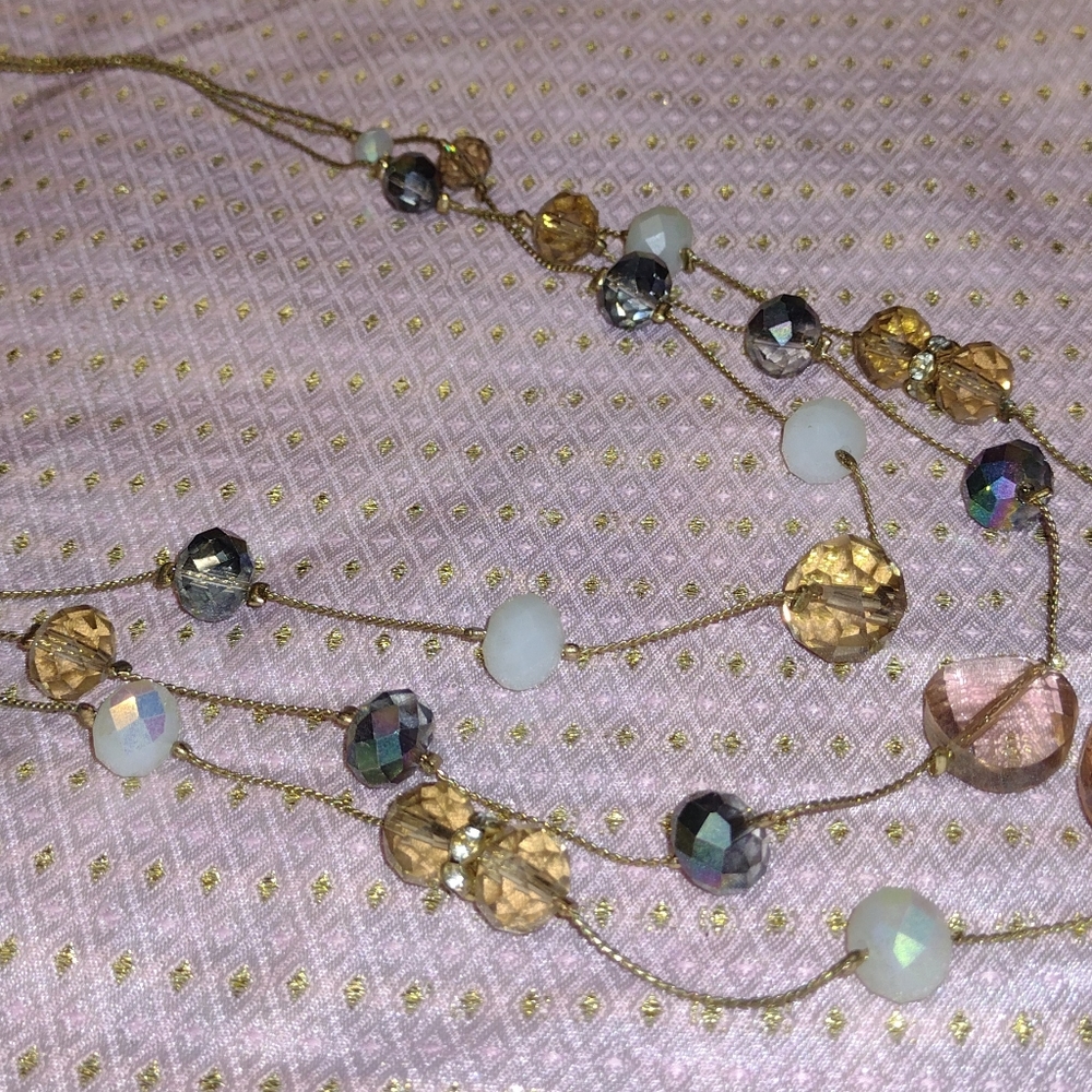 Necklace - Picture 2 of 10